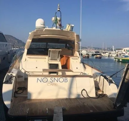 Rent a 17.8m Cayman 58 Motor Yacht in Castellammare di Stabia
