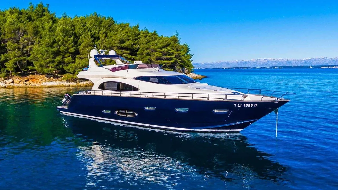 Rent a 22.2m Motor Yacht in Marina
