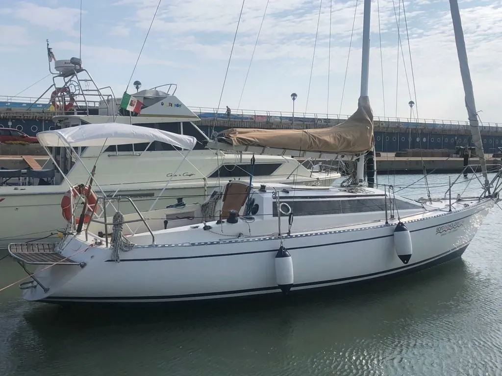 Rent a 9m CBS 888 Sailing Yacht in Fano