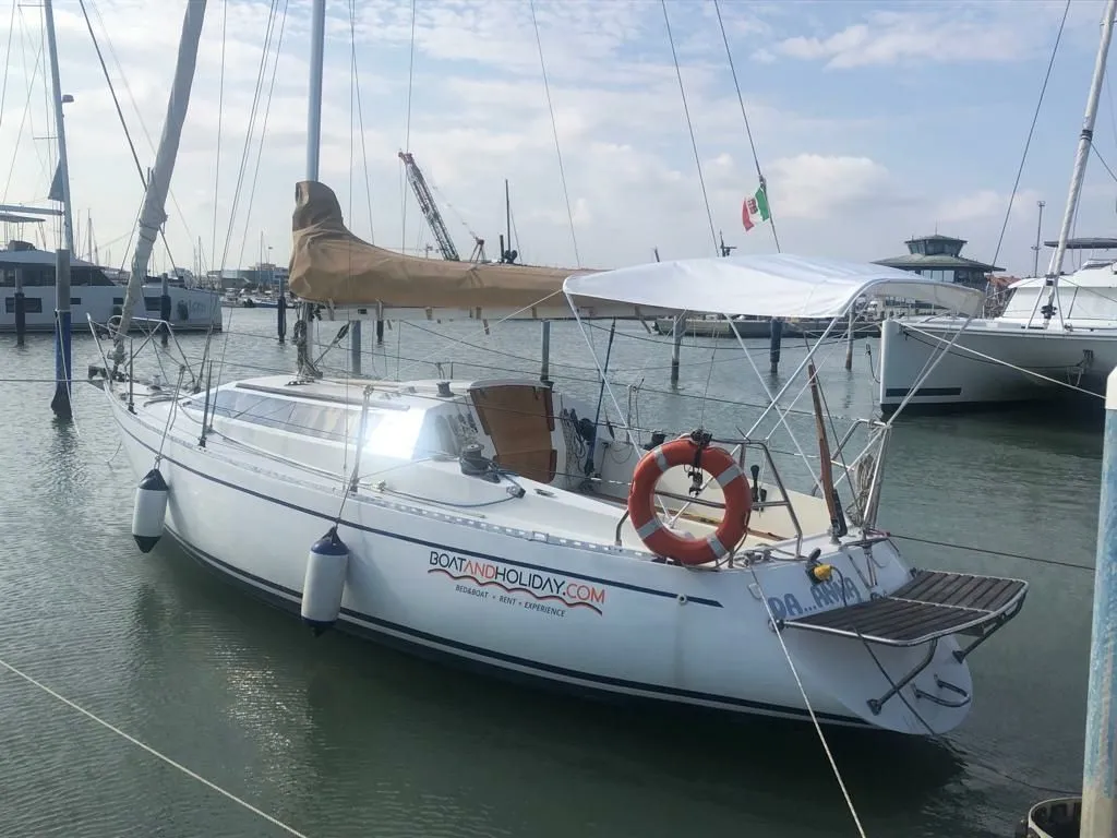 Rent a 9m CBS 888 Sailing Yacht in Fano