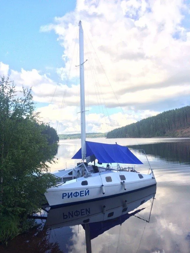 Rifej Charter Boat