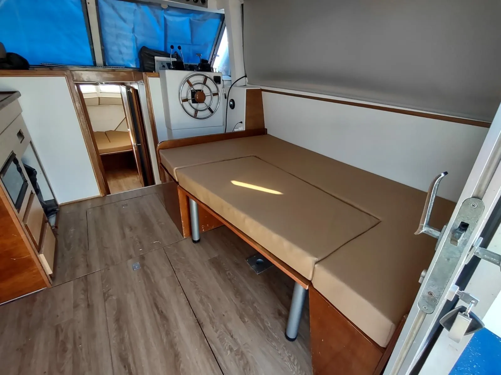 Flando Charter Boat