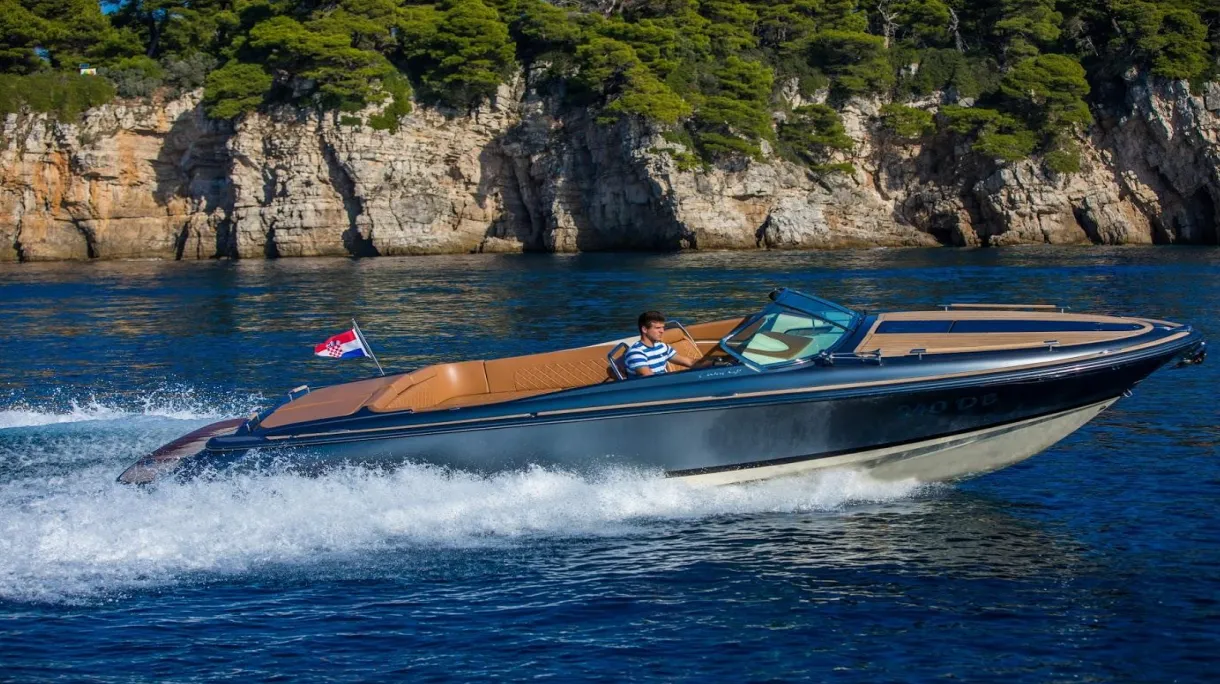 No Name Charter Boat
