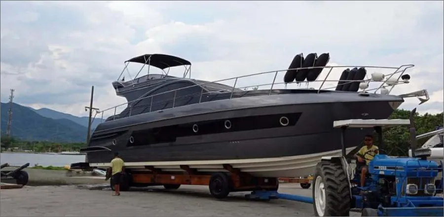 Somar 3 Charter Boat