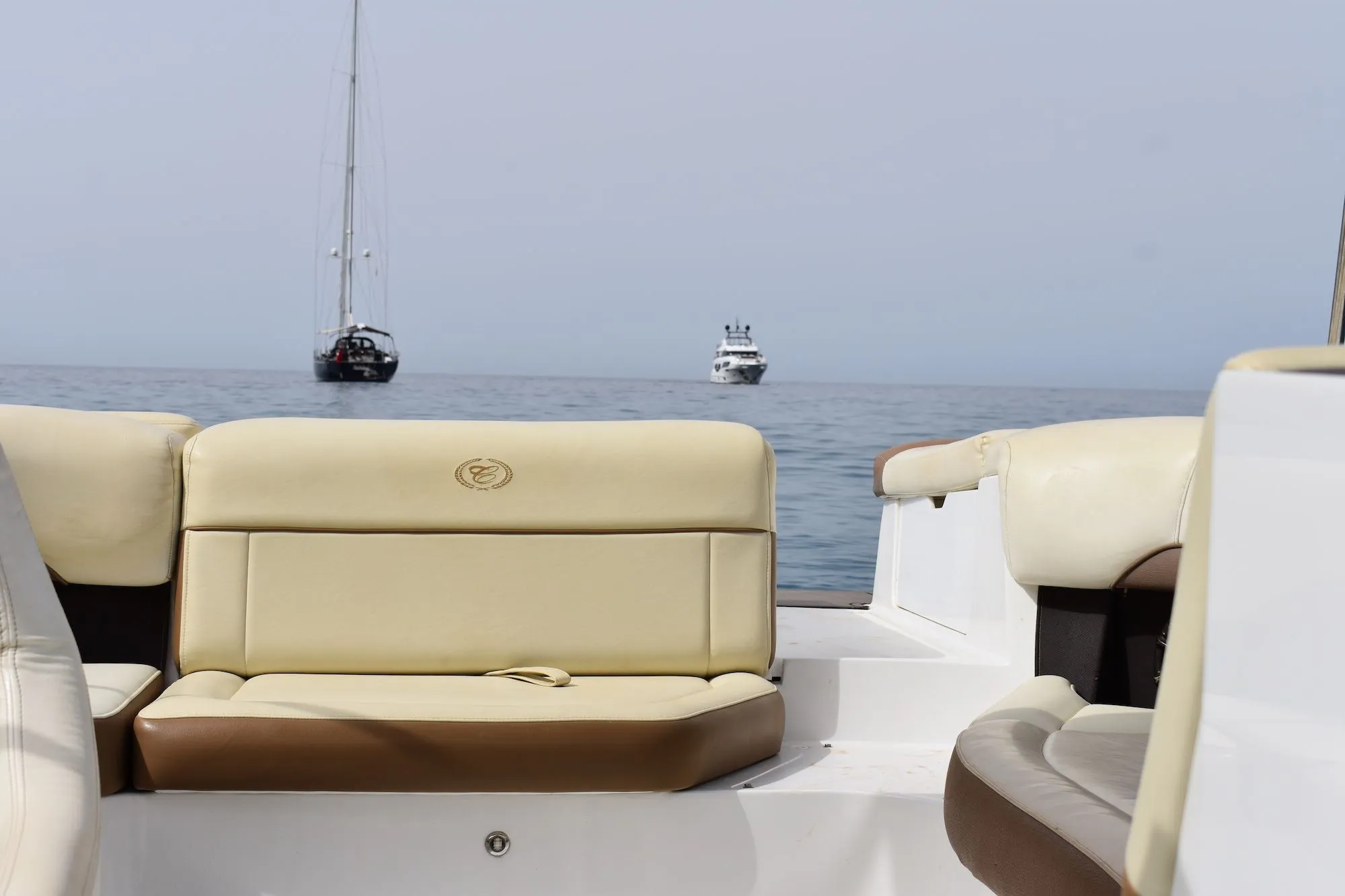 Charter a 6.96m Cobalt 220 in Port d'Andratx