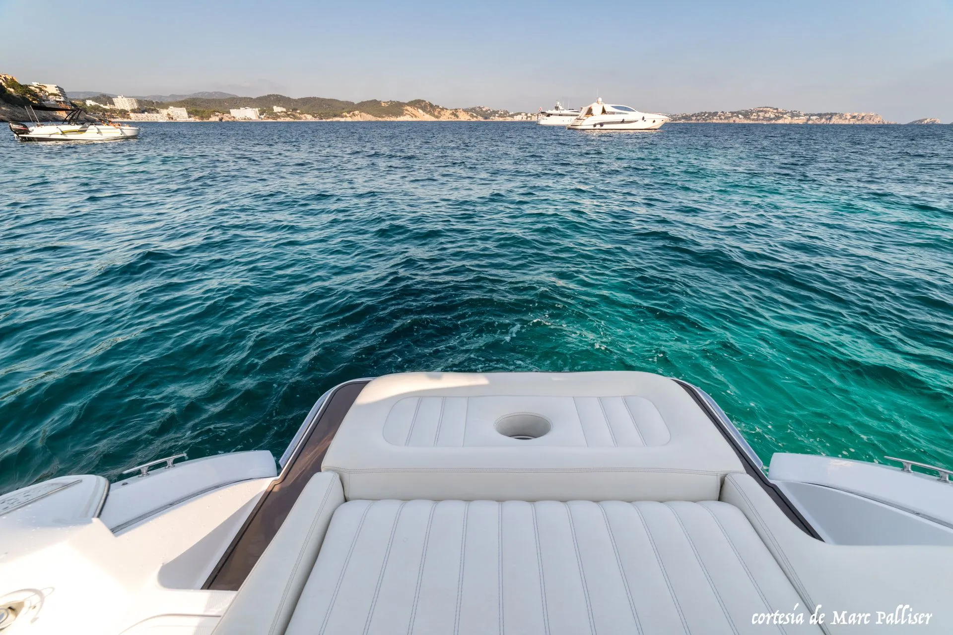 Explore Port d'Andratx on a 7.26m Rental Boat