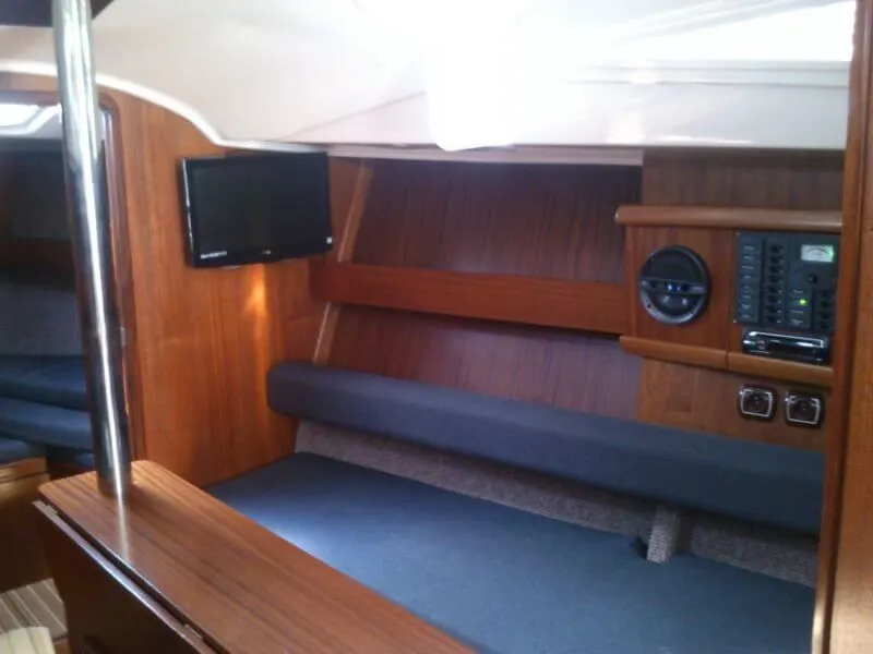 Naya Naya Charter Boat