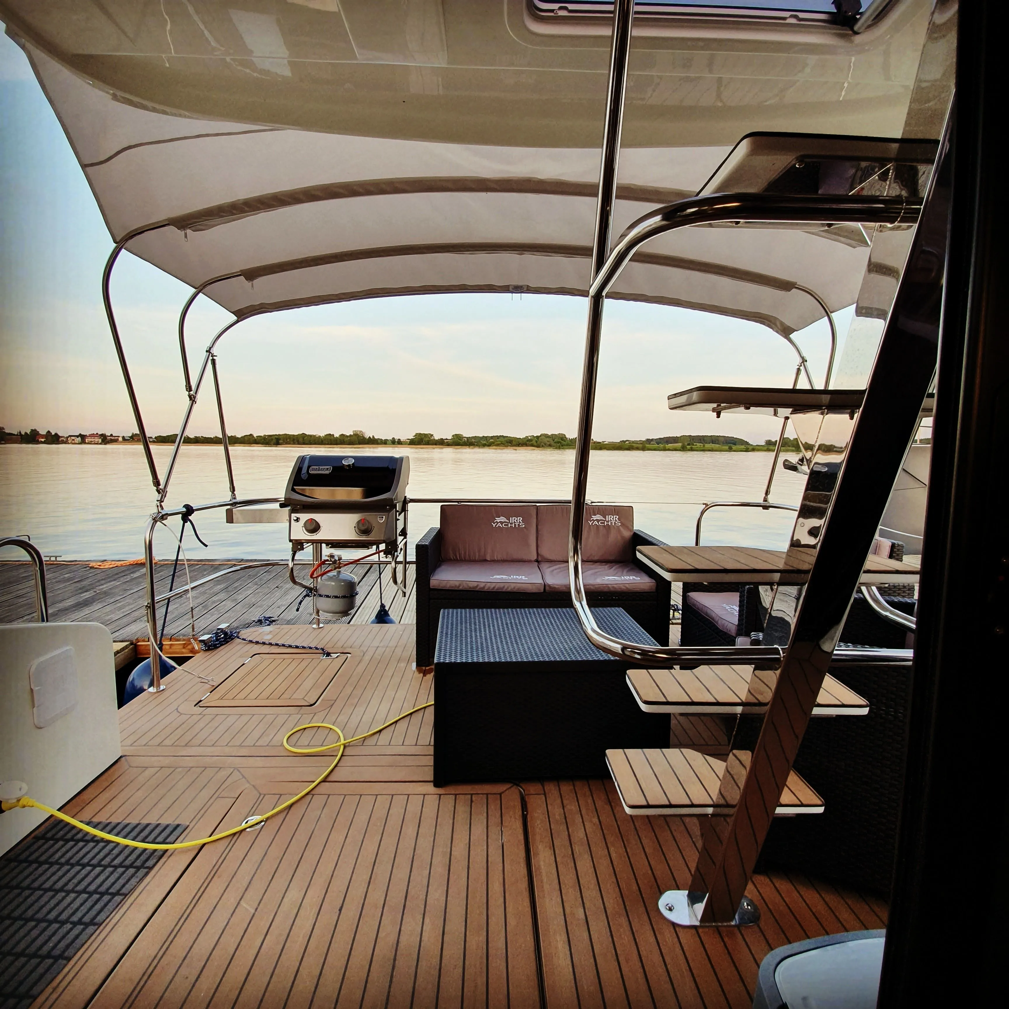 Bando Charter Boat