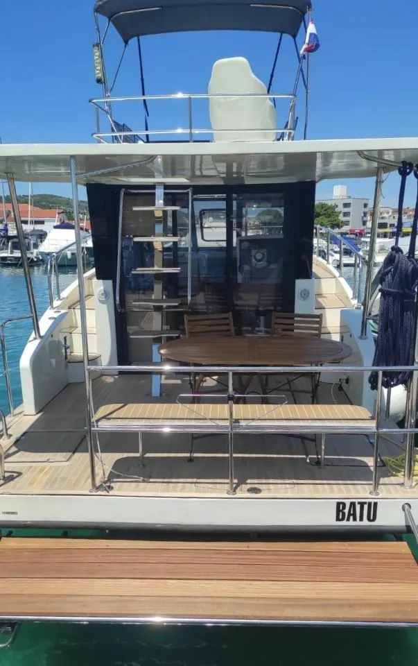 Charter a 11.4m 3 Cabin Motor Yacht in Vodice