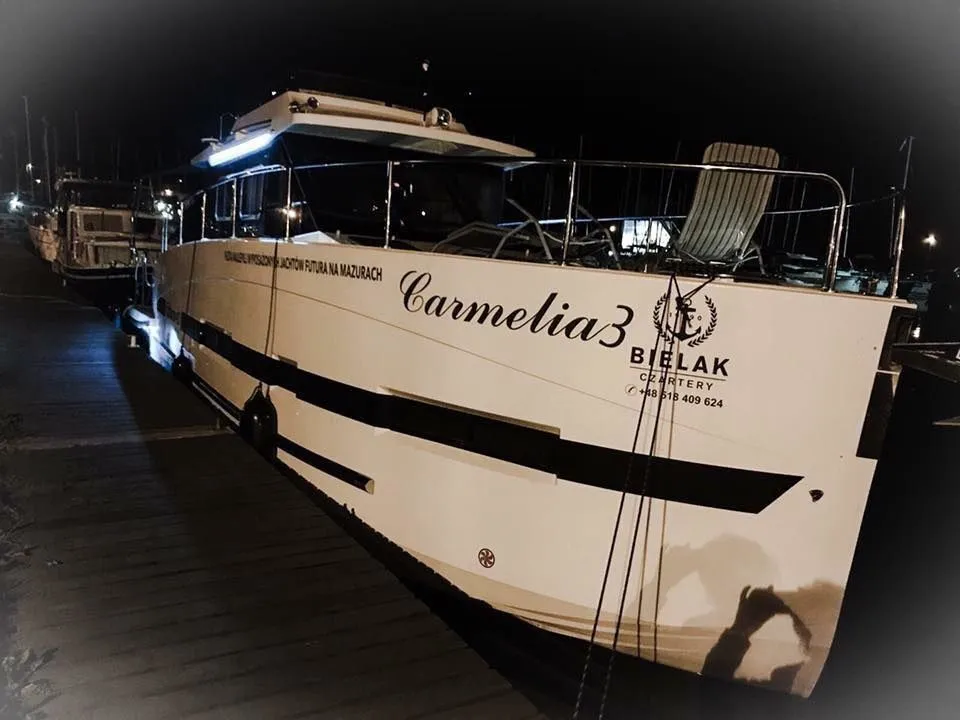 Carmelia 3 Charter Boat