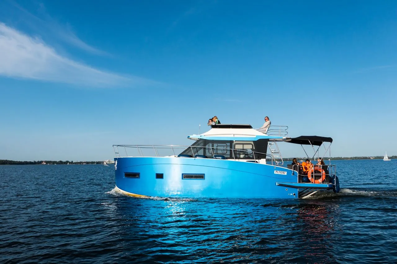 Grand Horizon Charter Boat - 3