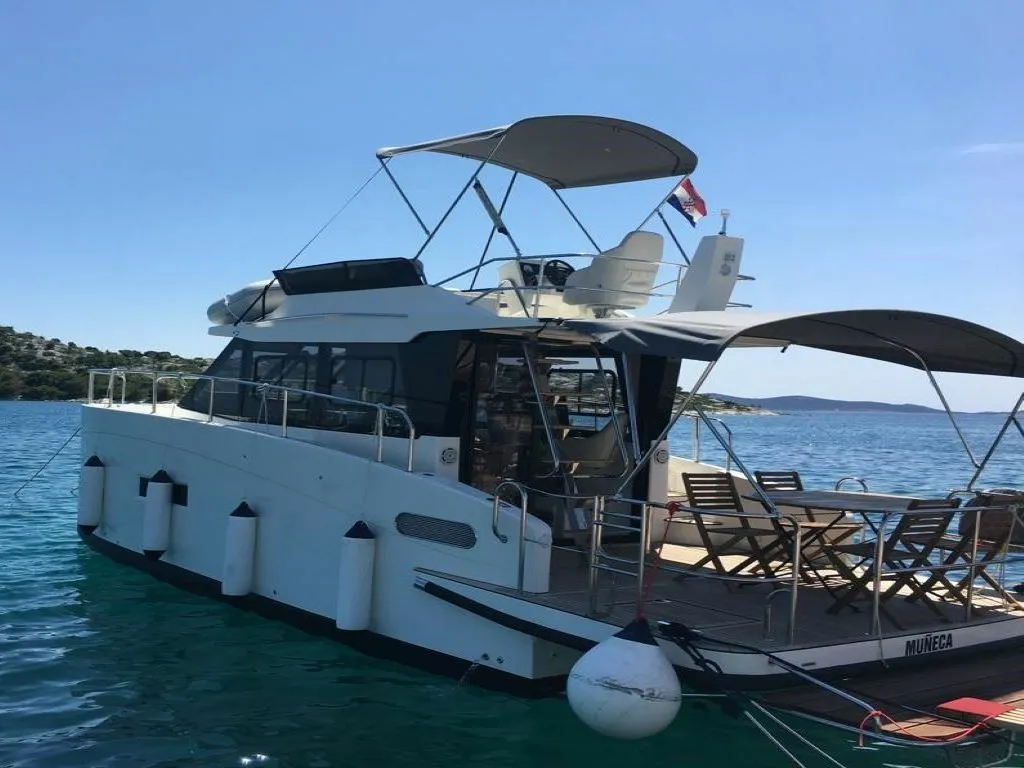 Muneca Charter Boat