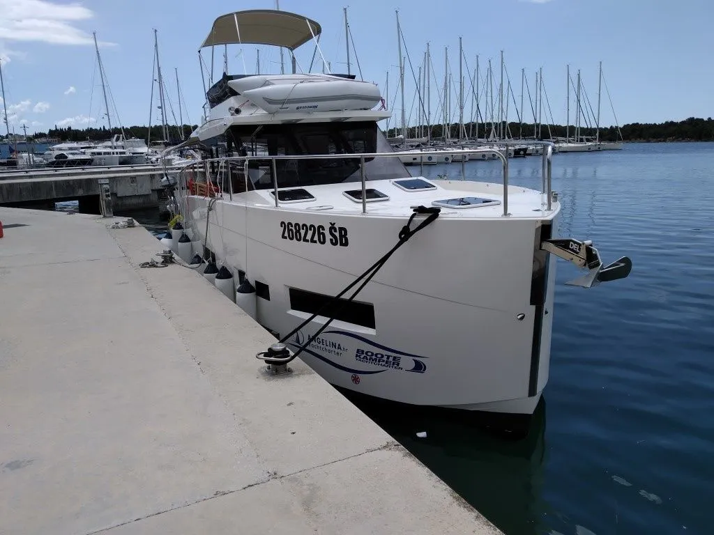 Running Gag I Charter Boat