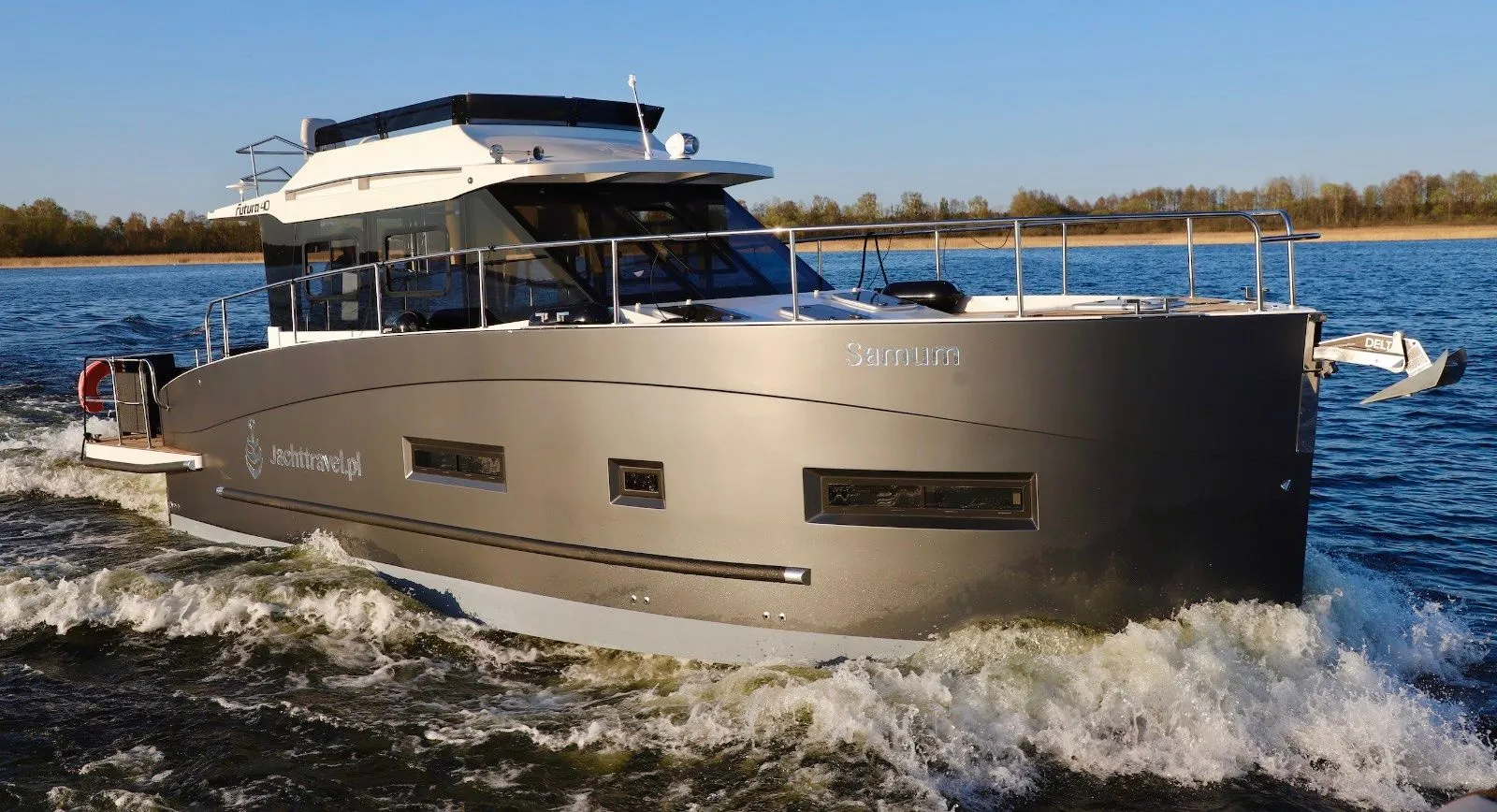 12m Mikolajki Cobra Futura 40 Hire