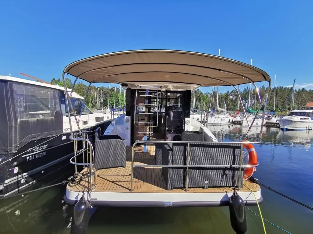 VIP Disco Charter Boat
