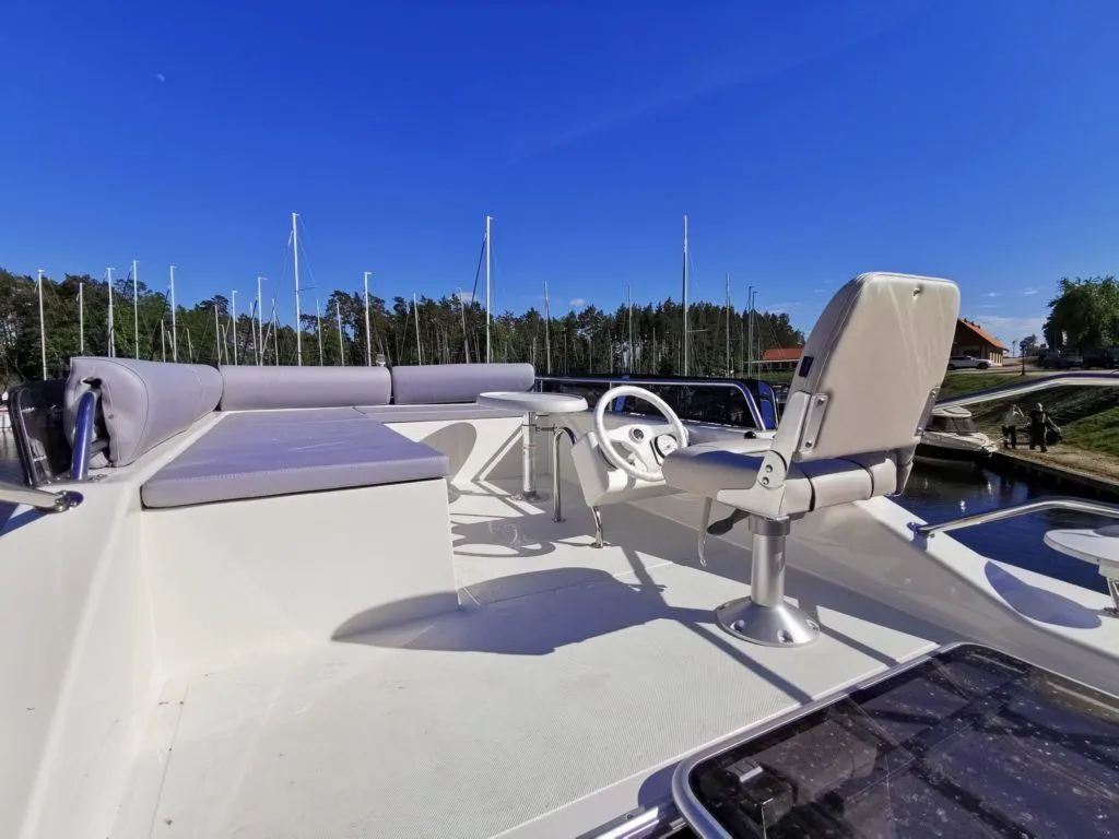 VIP Disco Charter Boat