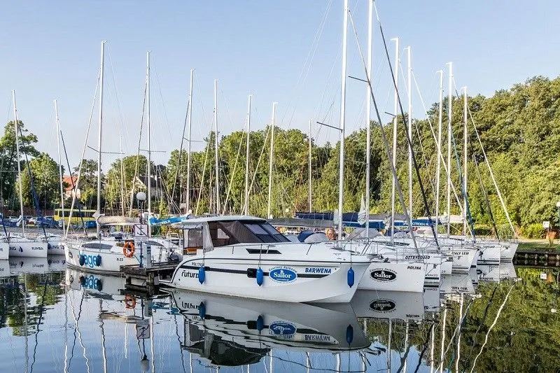 9m Piekna Gora Boat Hire