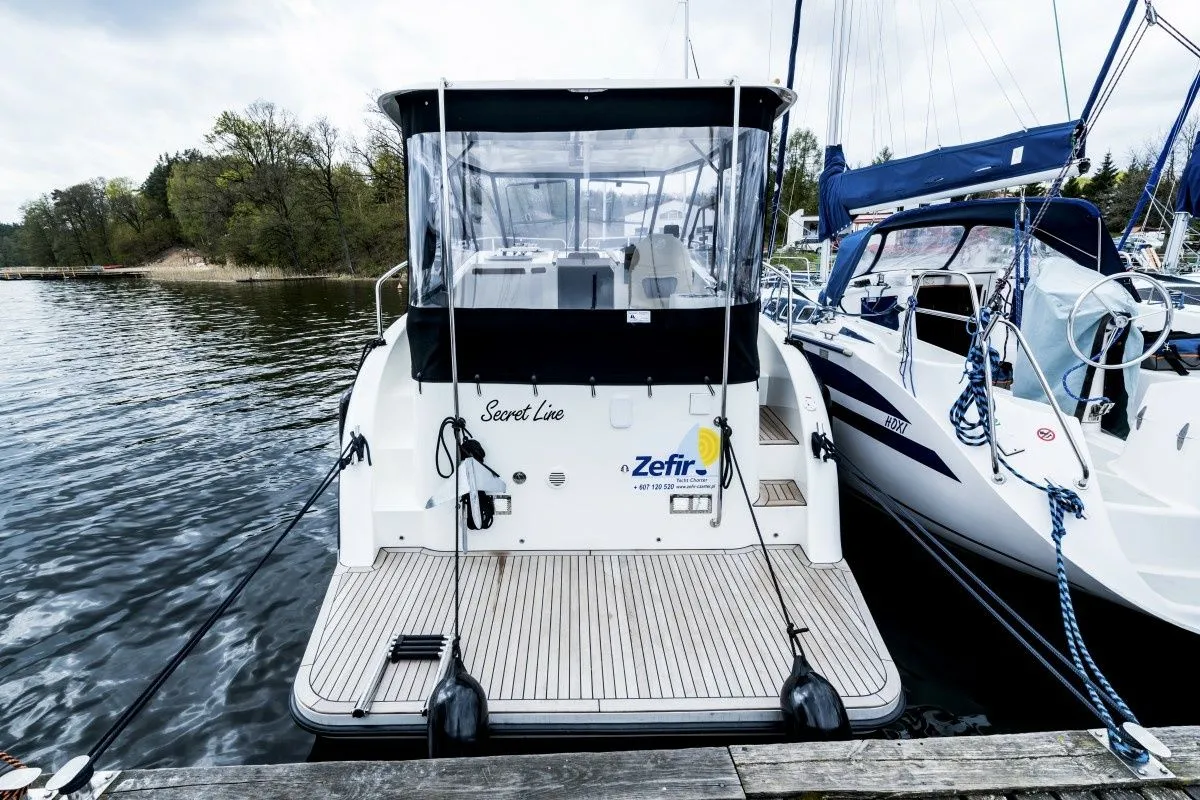 Secret Line Mietboot - 4