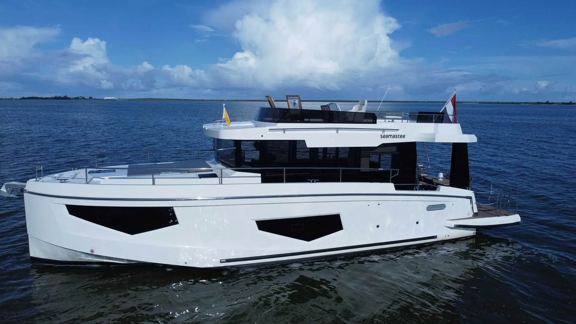 Charter a 13.5m 3 Cabin House Boat in Makkum