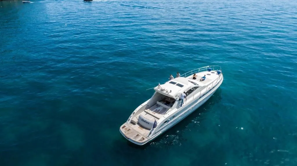 Boat - Rent a 18m 3 Cabin Motor Yacht in Sorrento