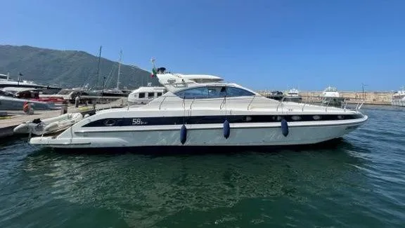 Ludos Charter Boat