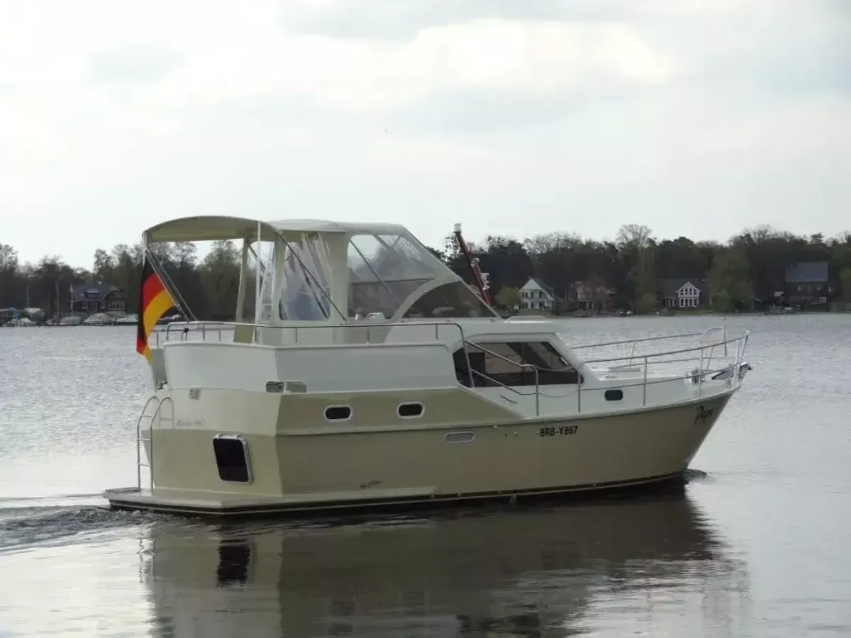 Rent a 9.2m Boat in Zehdenick