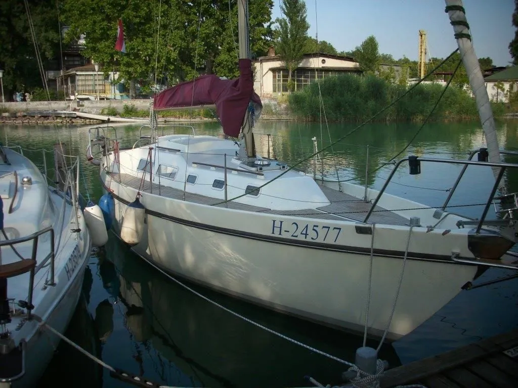 Explore Siófok on a 9.14m Rental Boat