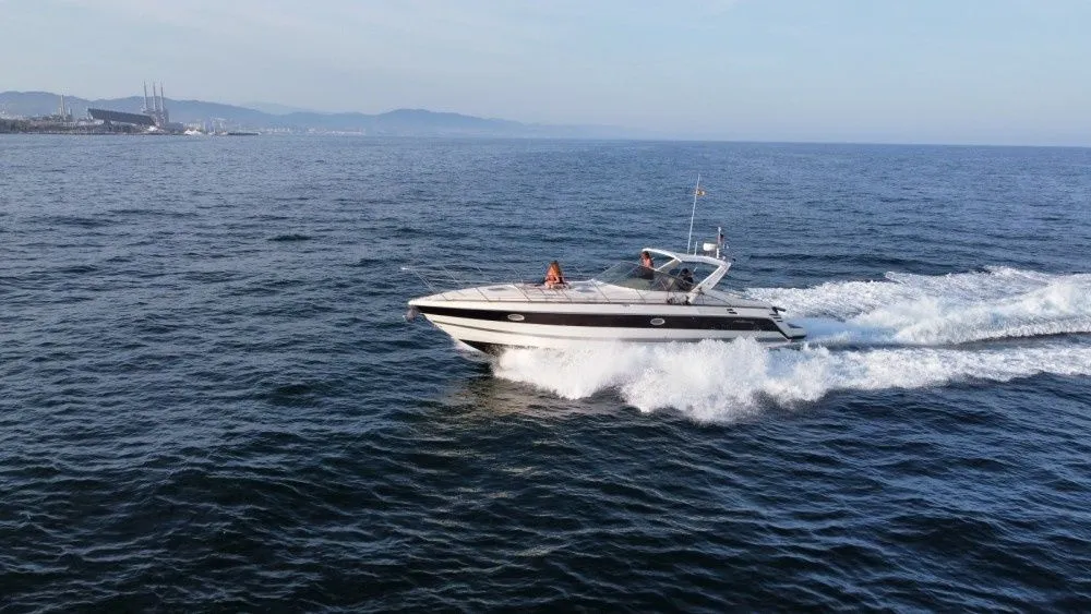 Maona Charter Boat