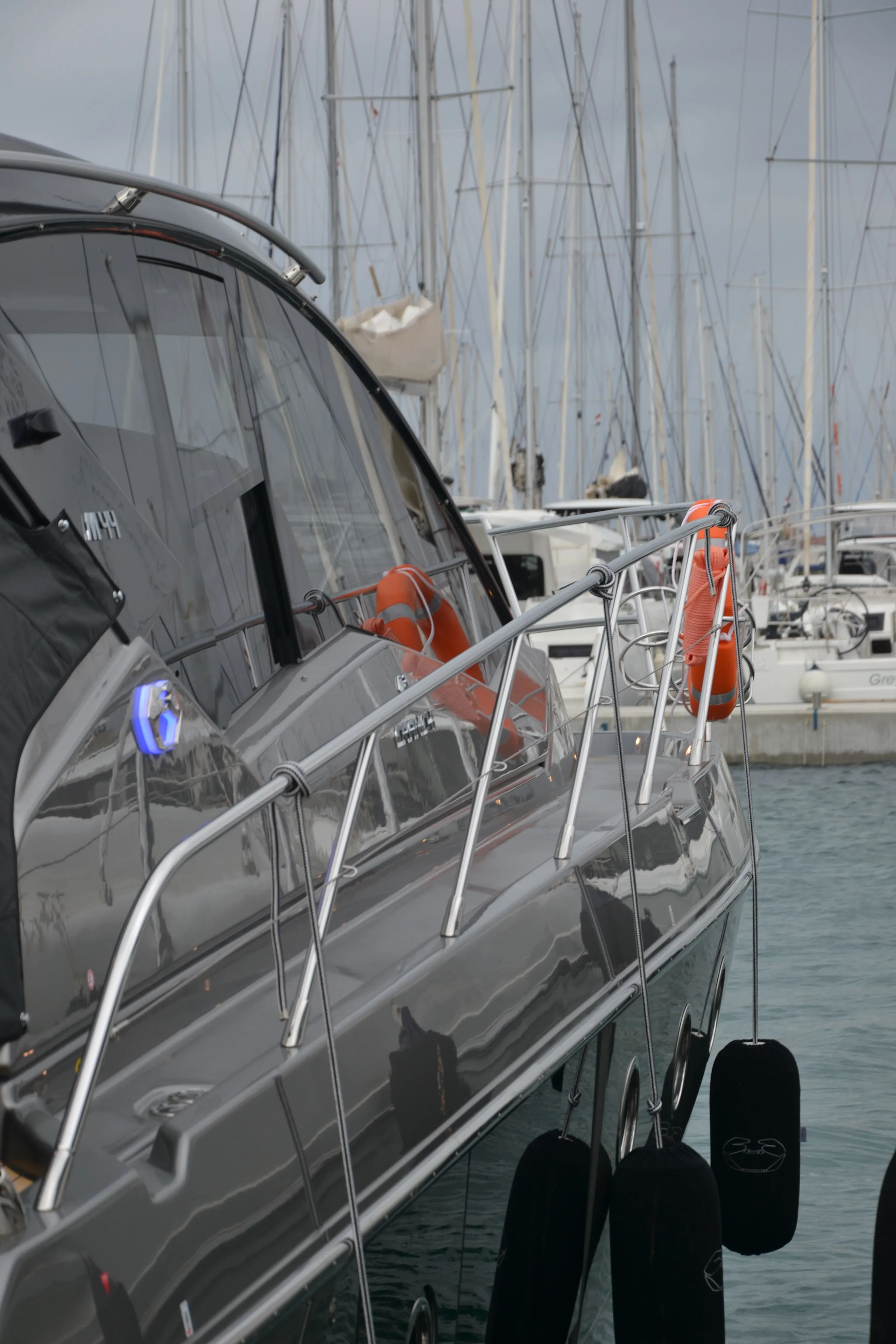 Чартер Helena - 5