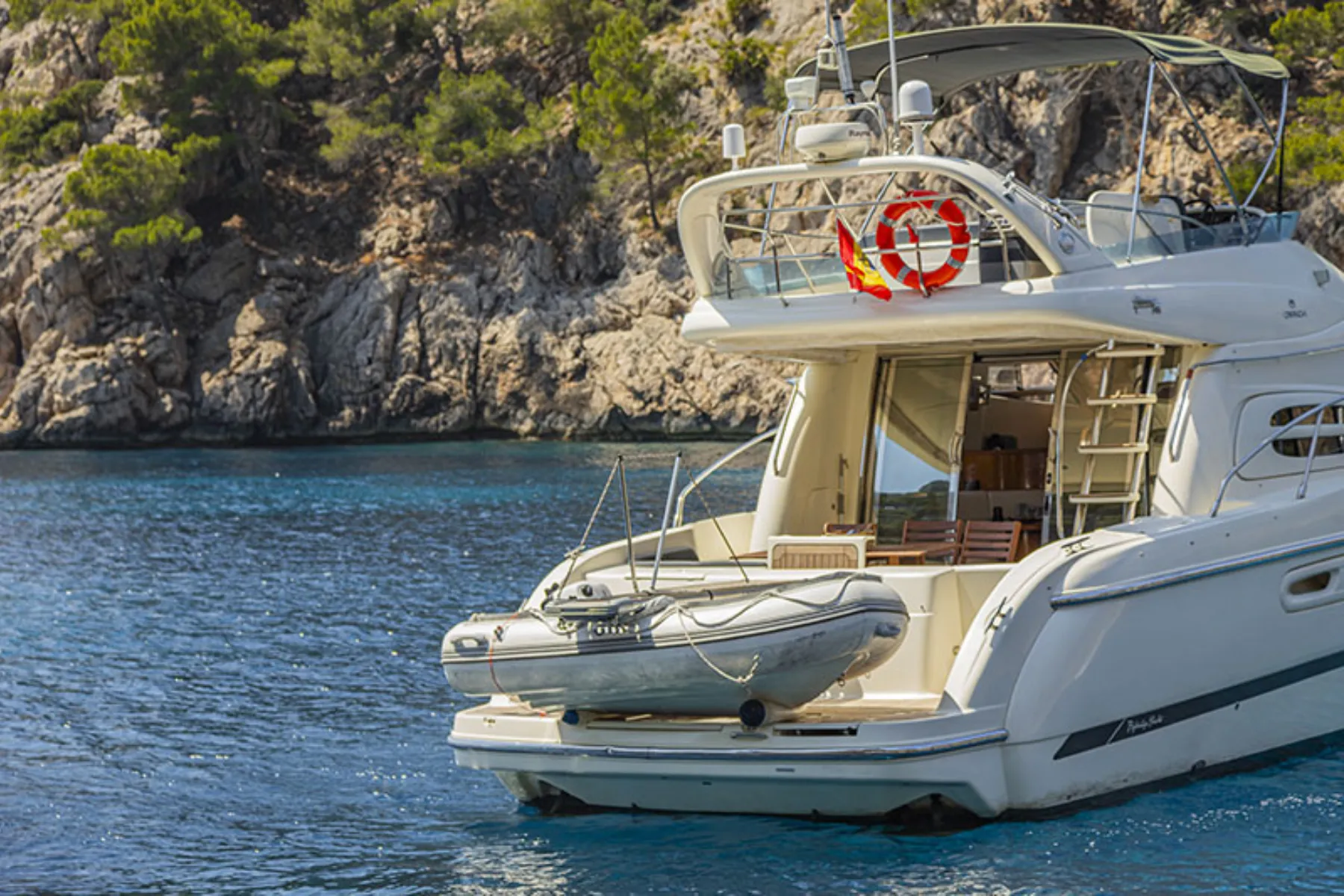 16m Alcudia Cranchi 48 Hire