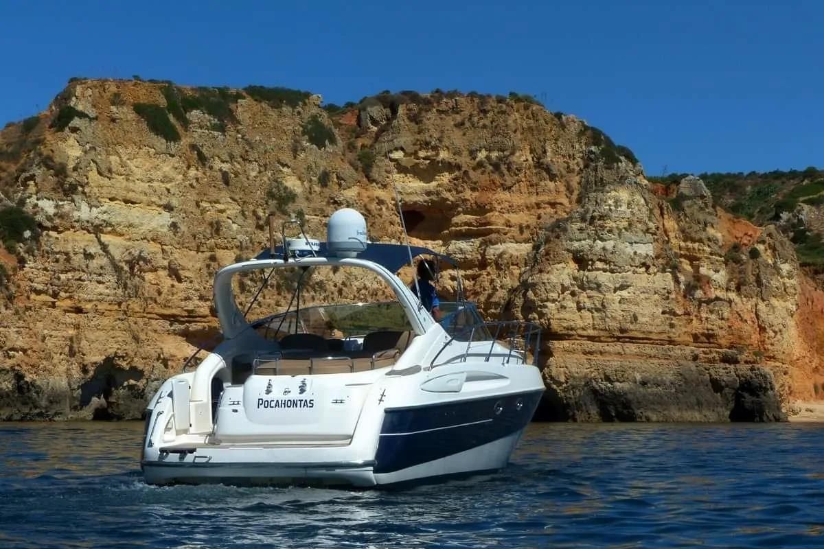 Rent a 11.95m Cranchi Endurance 39 Motor Yacht in Lagos