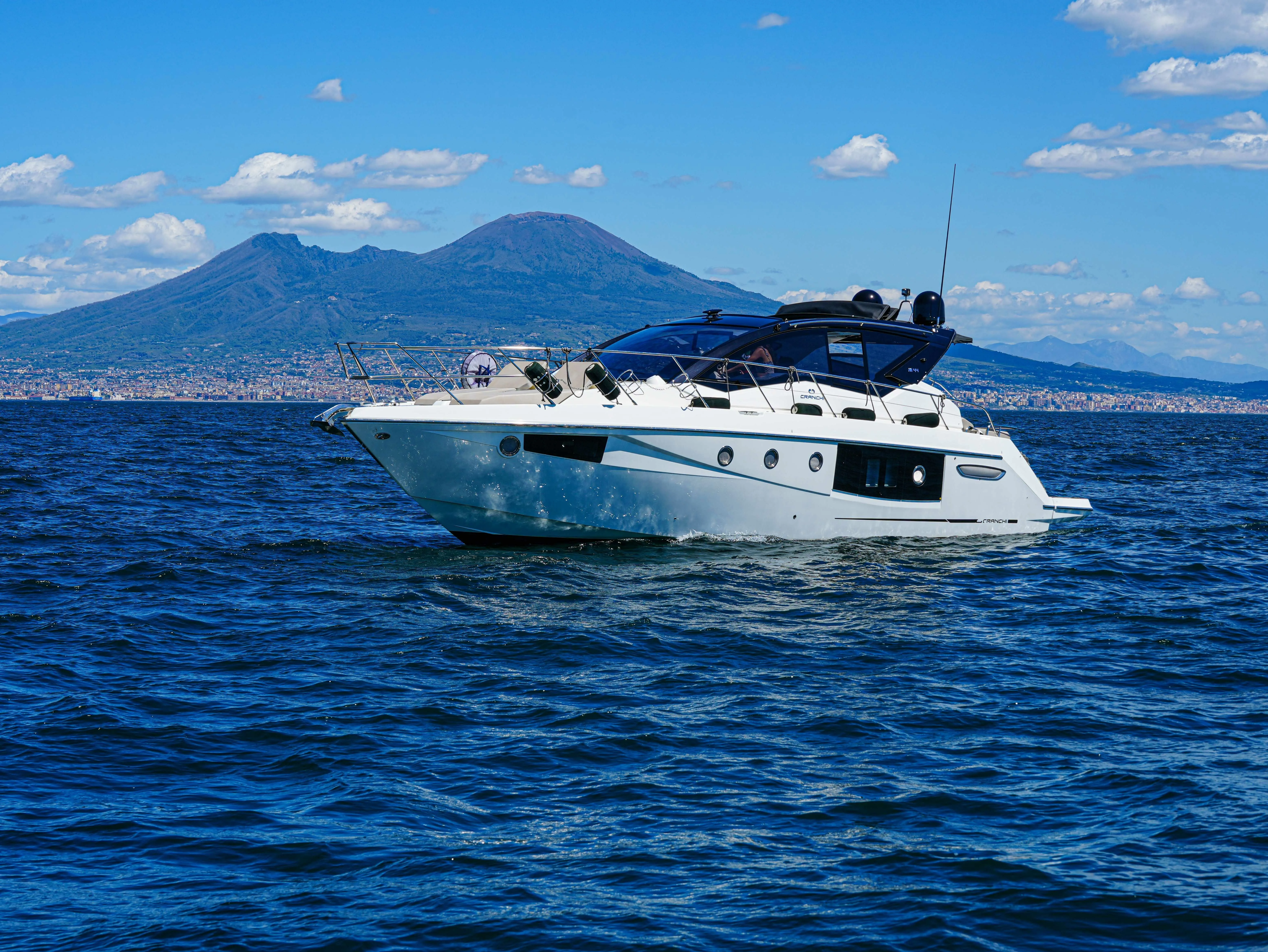 Rent a 14m Motor Yacht Cranchi M44 in Naples