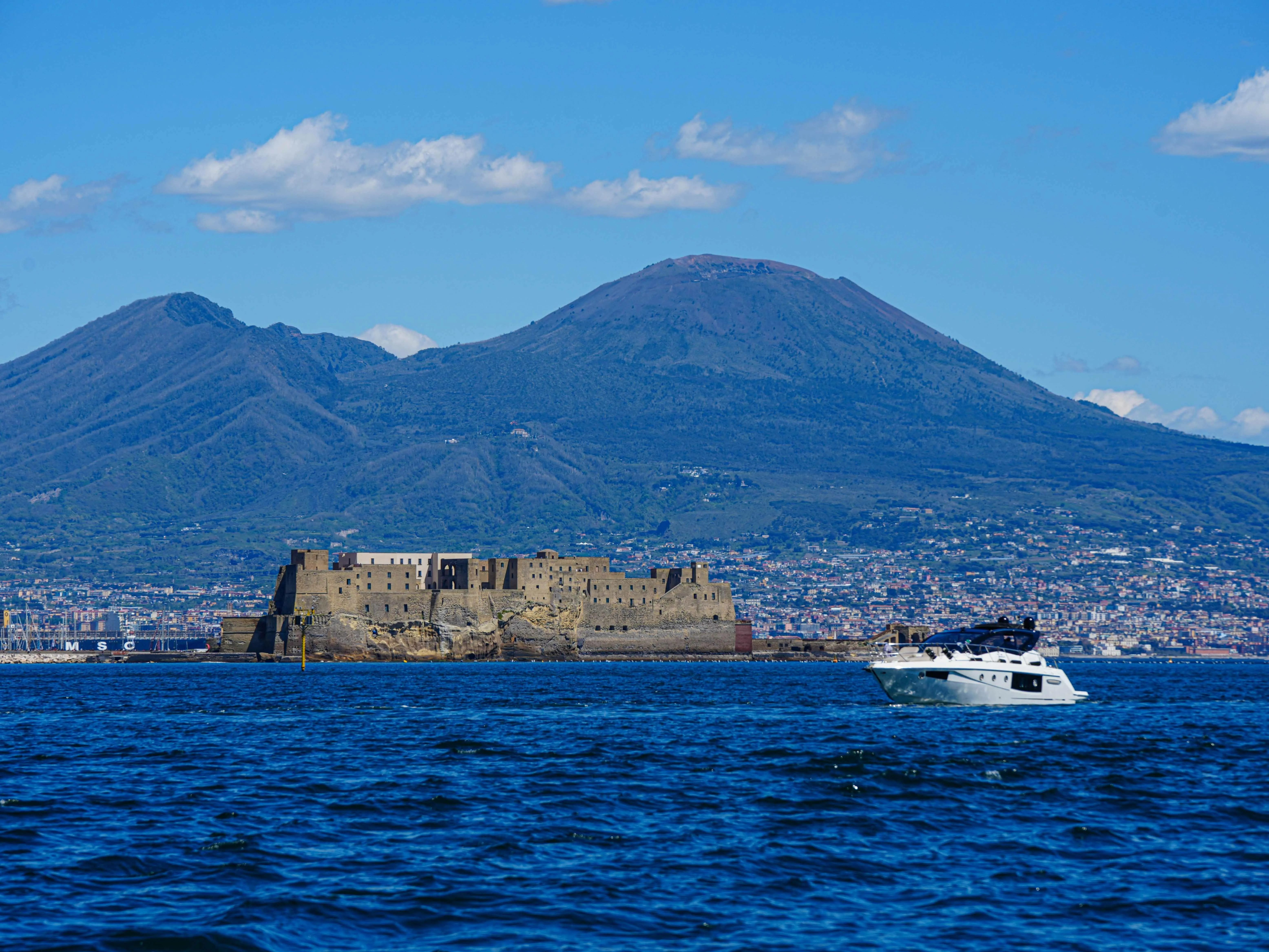 No Name Charterboot - 3