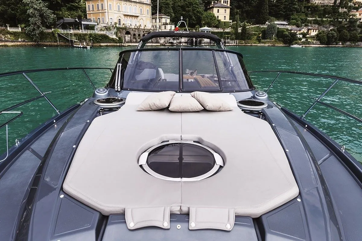 Rent a 11.7m Motor Yacht Cranchi Z35 in Sochi