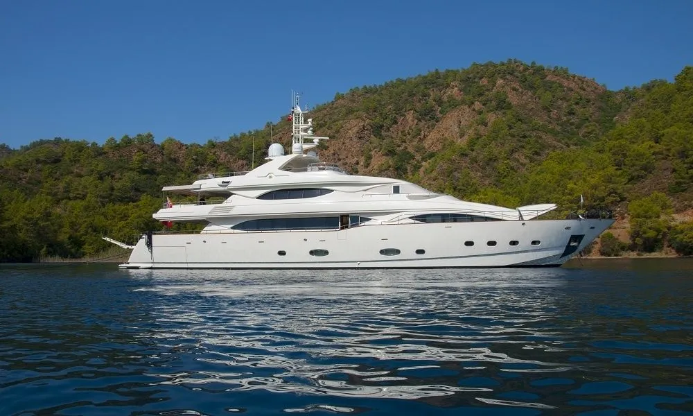 Explore Marmaris on a 40m Rental CRN 128