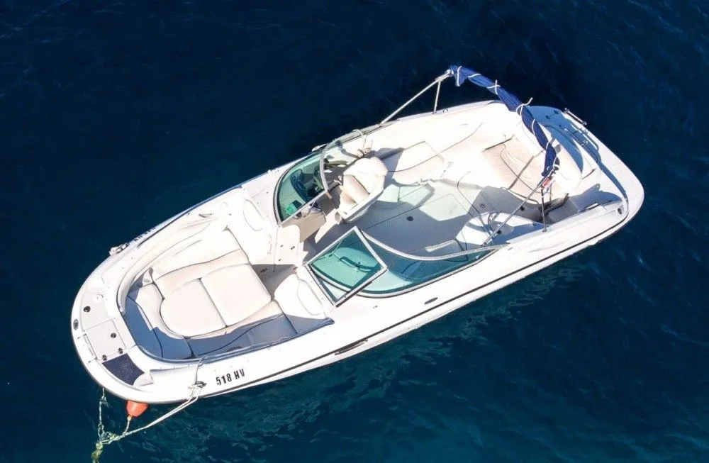 8m Hvar Motor Boat Hire