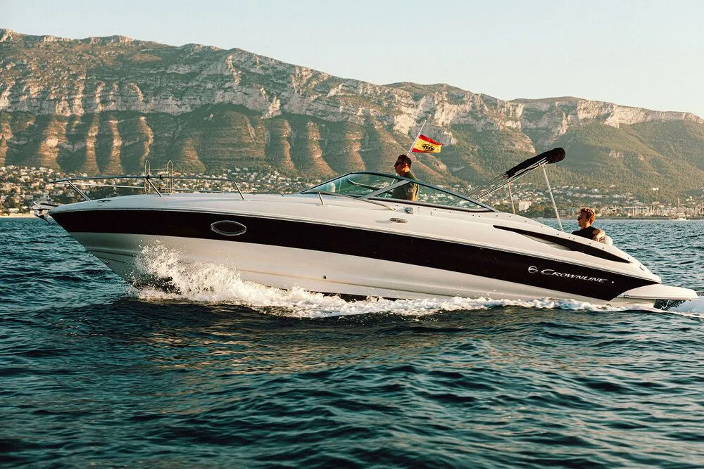Charter a 8.3m Boat in Denia
