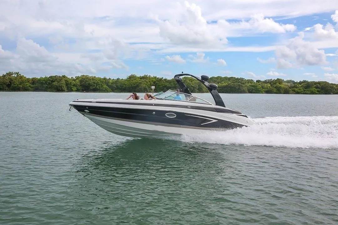 8.78m Petrčane Crownline 290 Motor Boat Hire