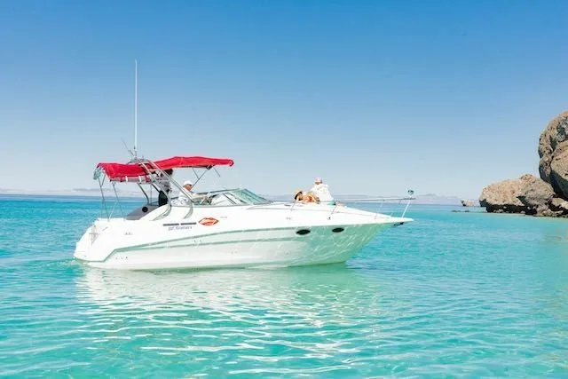Rent a 10.8m Motor Yacht Cruiser Yachts 3375 in La Paz