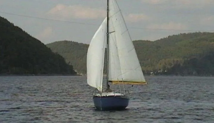 Rent a 5.9m Sailing Yacht in Trhovky