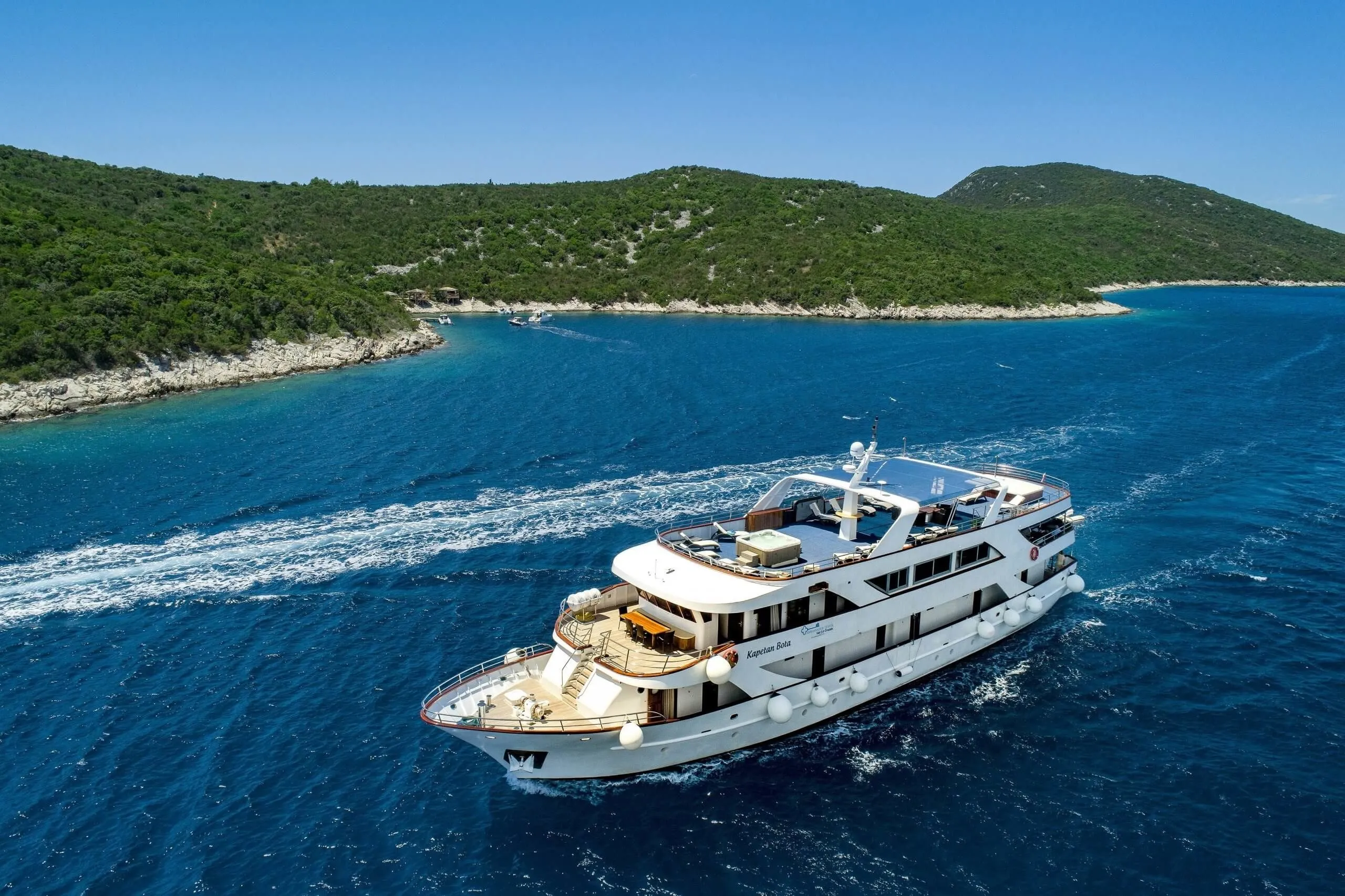 Kapetan Bota Charter Boat - 5