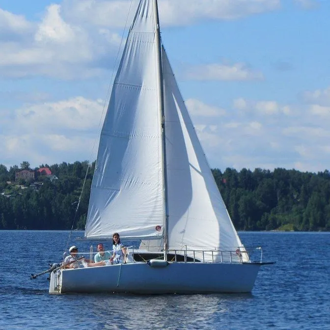 Charter a 6m Boat in Perm
