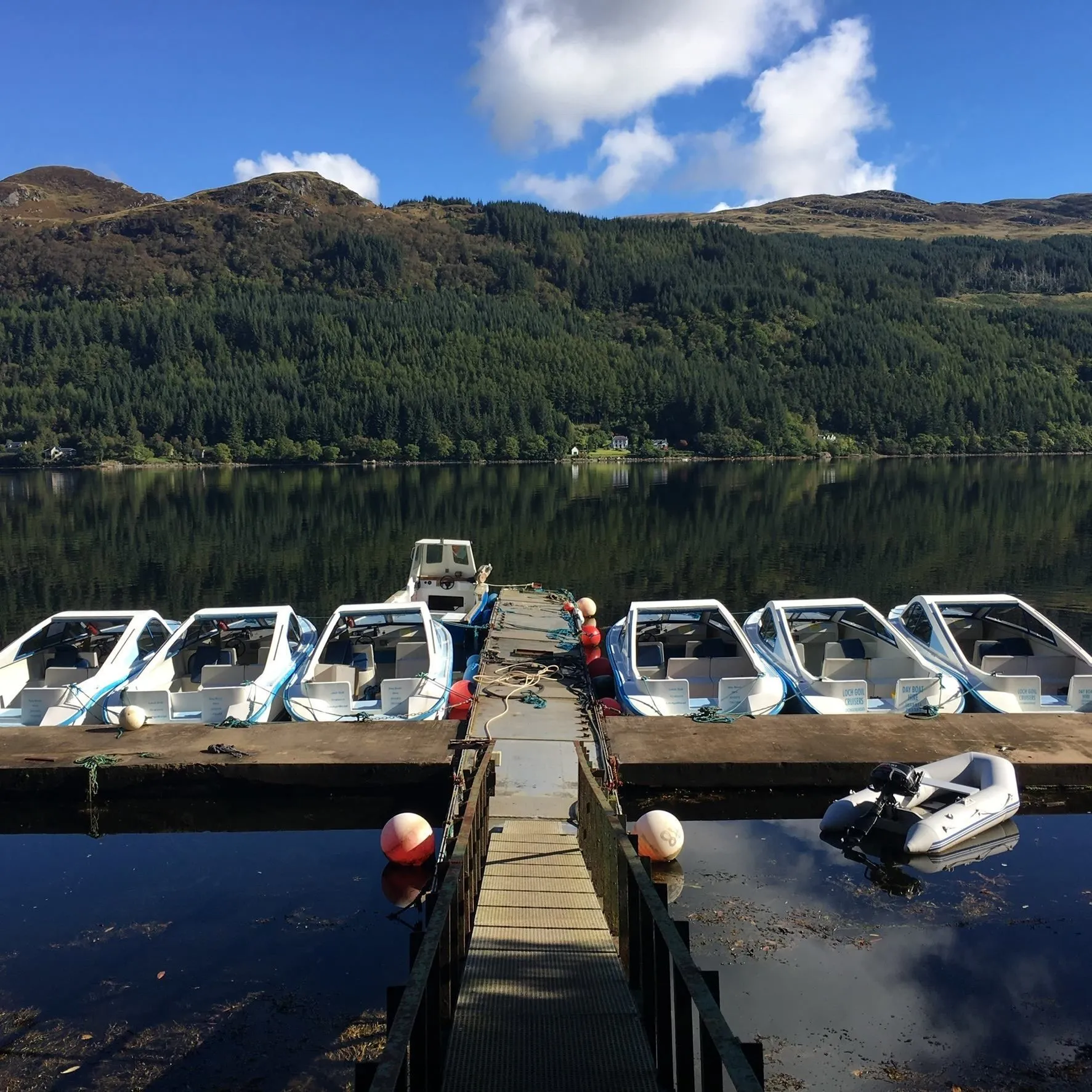 Explore Lochgoilhead on a 7m Rental Motor Boat