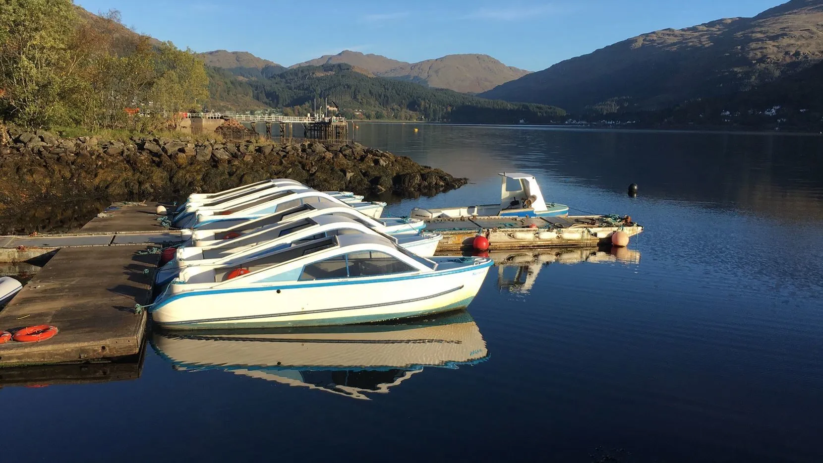 Explore Lochgoilhead on a 7m Rental Motor Boat