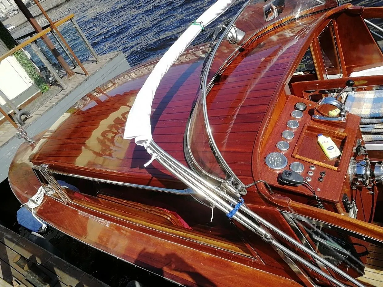 Katarina Charter Boat