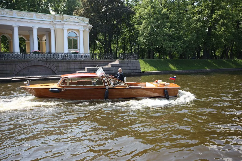 Charter a 9.4m Boat in Saint Petersburg