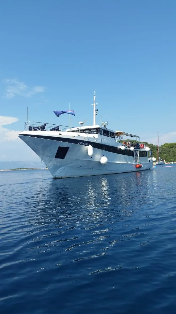 32m Makarska Boat Hire