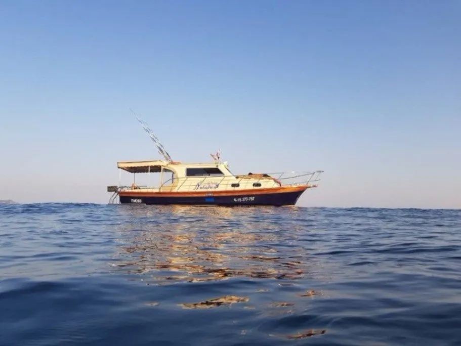 Solnechnaya Livadiya Charter Boat
