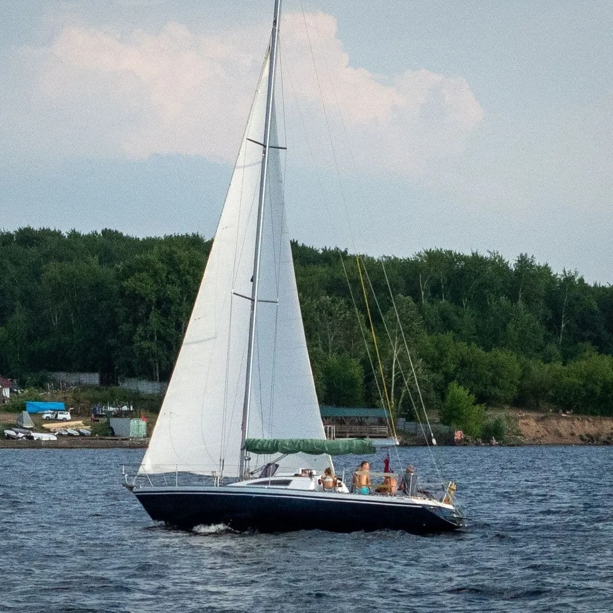 Charter a 10m Boat in Perm
