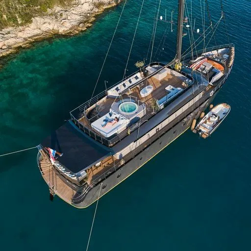 Explore Split on a 33m Rental Boat